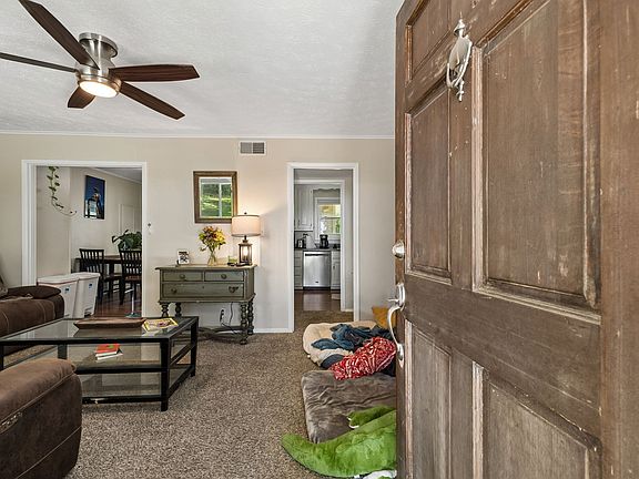 5th image of 2667 Sanford Rd