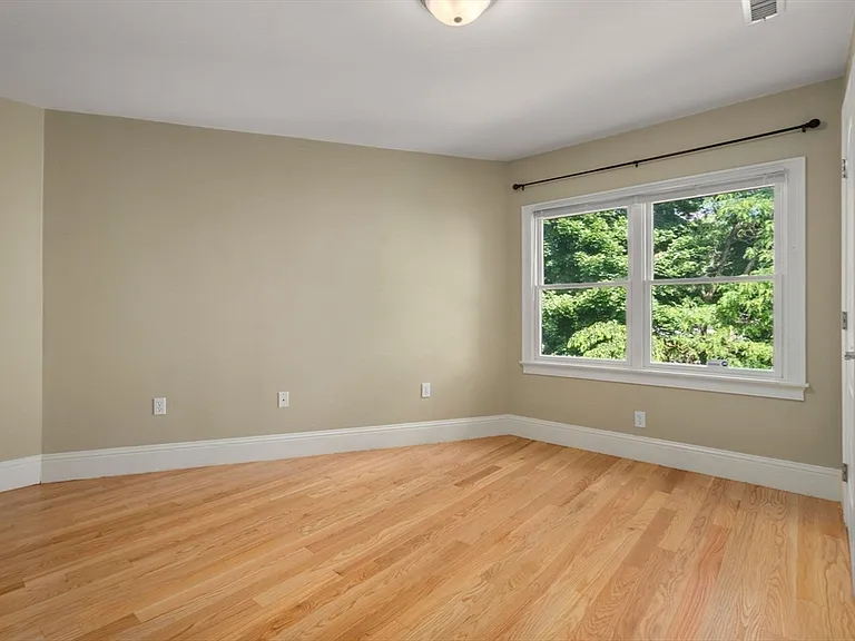 31 Florence Rd #31 — Photo 26