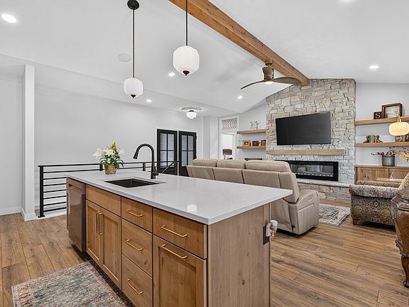 2nd image of 5504 E Morningside Cir