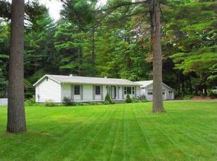 95 Allison Ln, Vernon, VT 05354