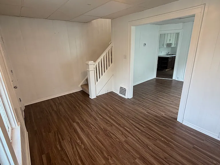 669 McKinley Ave — Photo 3