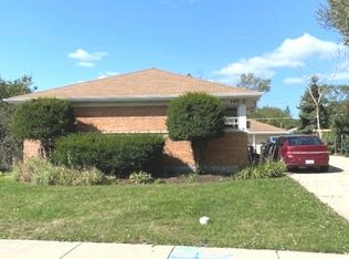 440 N Douglas Ave, Villa Park, IL