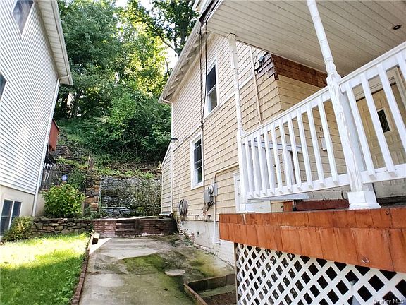 2nd image of 10 Sedgwick Ave