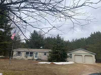 12256 Cinder Rd, Beulah, MI, 49617