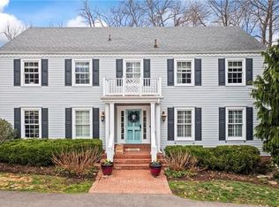 2 Shirl Dr, Pittsburgh, PA 15238