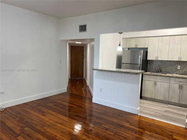 1895 SW 22nd St APT 5