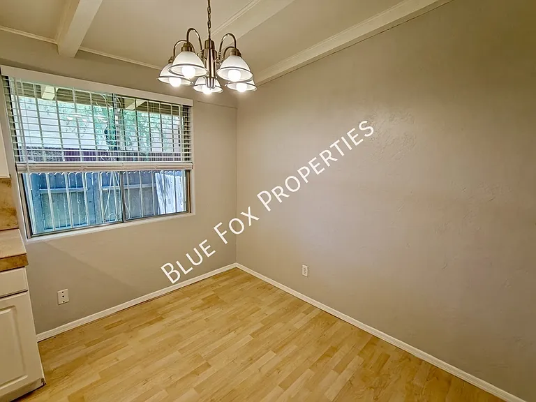 5901 N Oracle Rd #18 — Photo 8