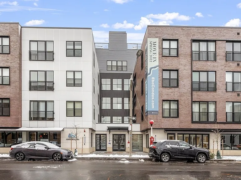 205 Maverick St #201 — Photo 1