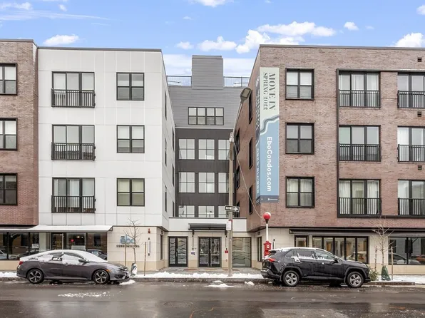 205 Maverick St #201, Boston, MA 02128