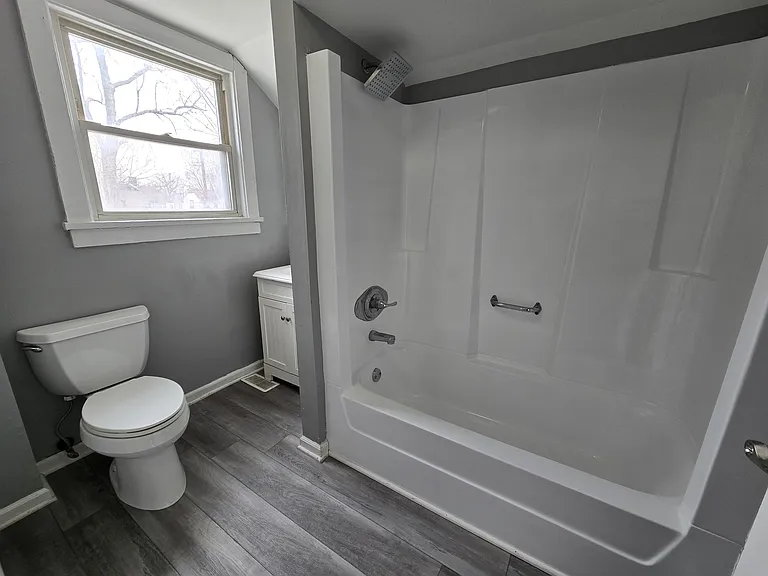 6017 Wallace Rd — Photo 9