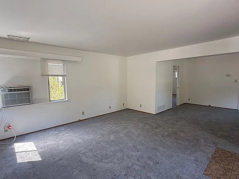 527 & 529 Callan Avenue — Photo 3