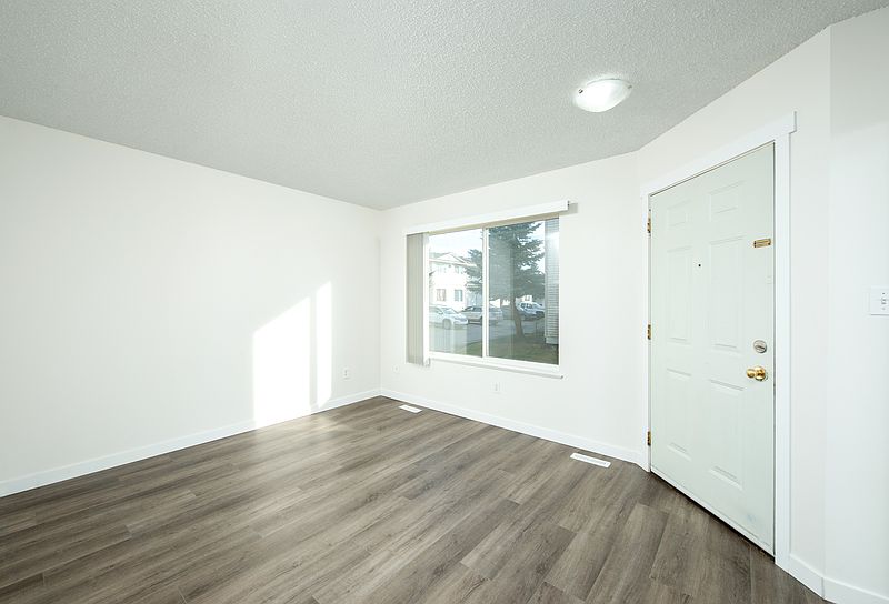 Spruce Grove Apartment for rent - 2 Bedrooms — photo 66