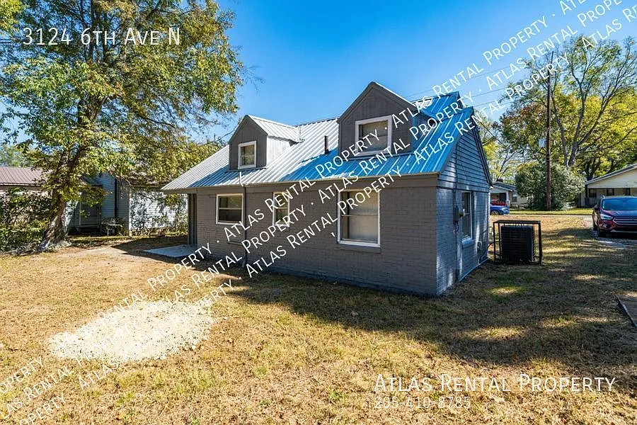 Charming Fairy-Tale Cottage in Bessemer Newly Renovated Gem! — Photo 4
