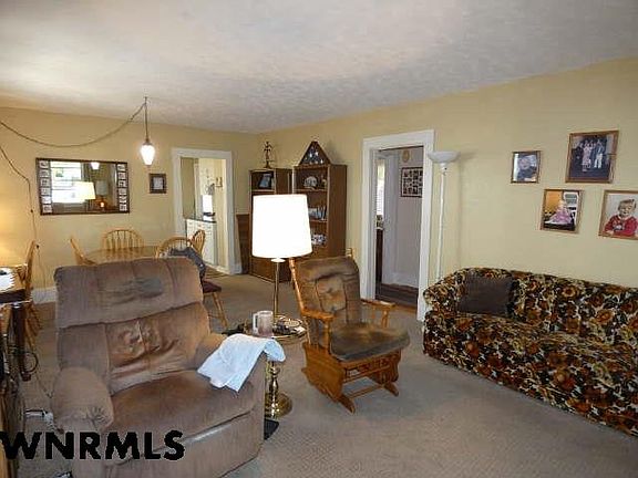 3rd image of 1922 6th Ave