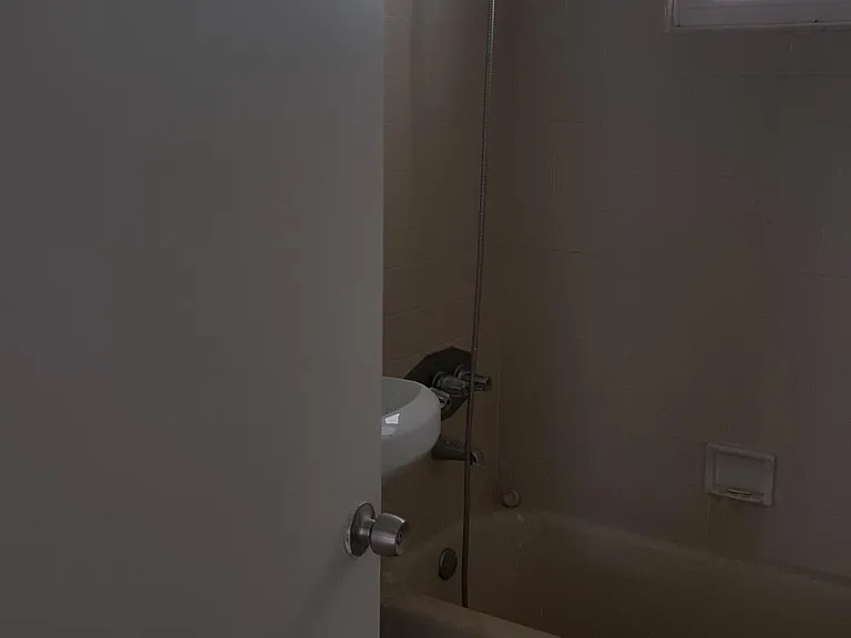 1146 Gordon St #6 — Photo 5