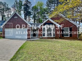 615 Paris Dr, Lawrenceville, GA 30043