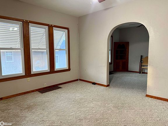 5th image of 503 11th St