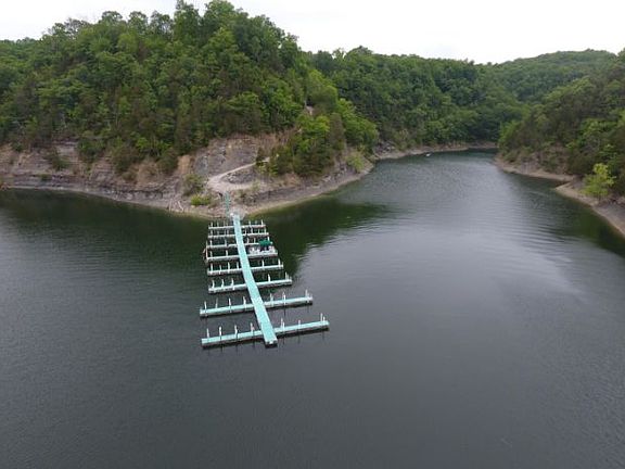 2nd image of 190 Cedar Crest Rd