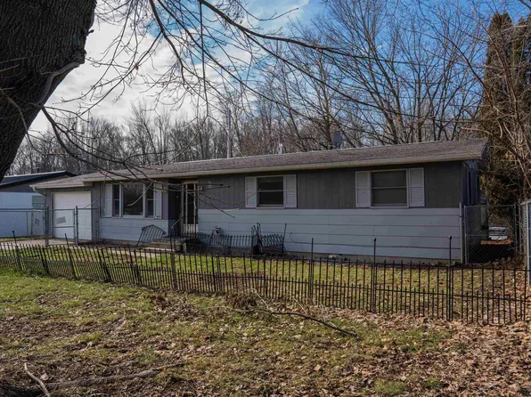 11427 NE Wawasee Dr, Syracuse, IN 46567
