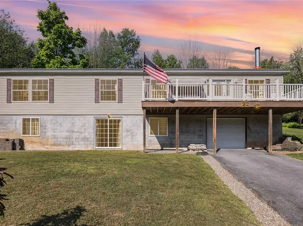 1801 E Palmyra Port Gibson Rd, Palmyra, NY 14522