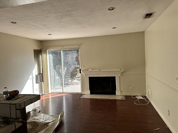 4th image of 8011 Mission Vista Dr