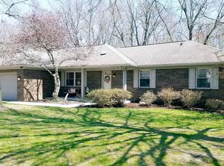 5422 Jeffries Ln, Newburgh, IN 47630