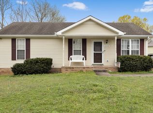 308 Lafayette Point Cir, Clarksville, TN 37042