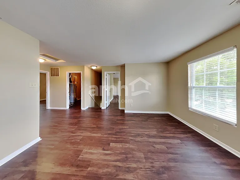 2361 Blackthorn Dr — Photo 10