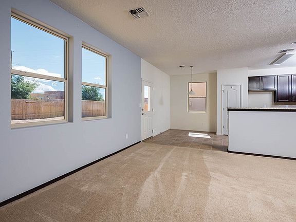 4th image of 3069 Floras Del Sol St