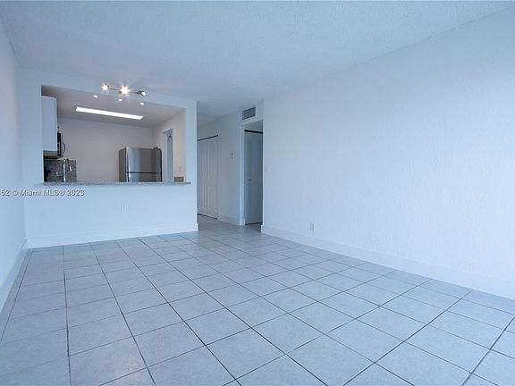 3rd image of 4550 NW 9th St APT 817E