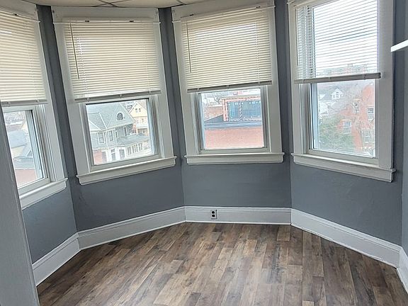 2nd image of 2107 Fairview Ave