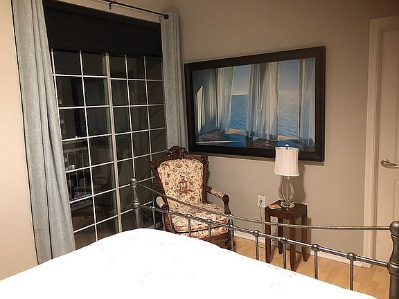 5th image of 3225 Turtle Creek Blvd APT 1147