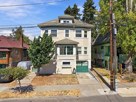 3rd image of 2307-2309 Prince St