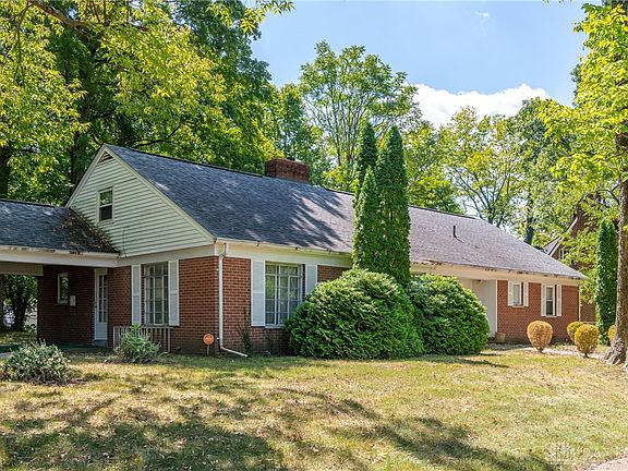 3rd image of 2806 Holmes Ave