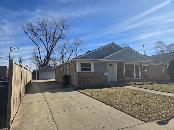 7143 N Mobile Ave, Chicago, IL 60646