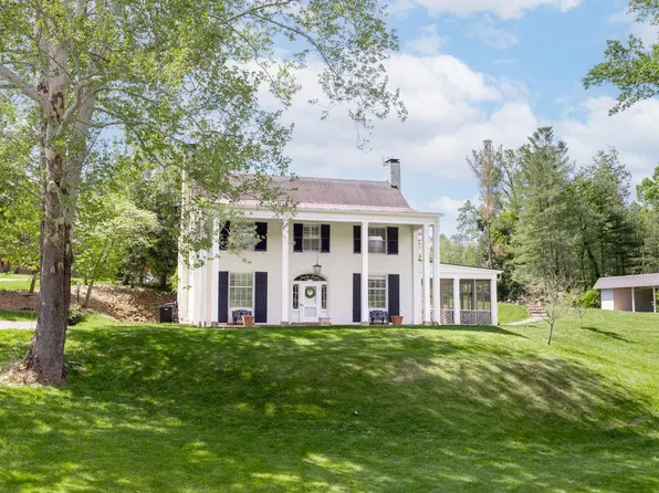 1079 Rivermont Ter, Lynchburg, VA 24503