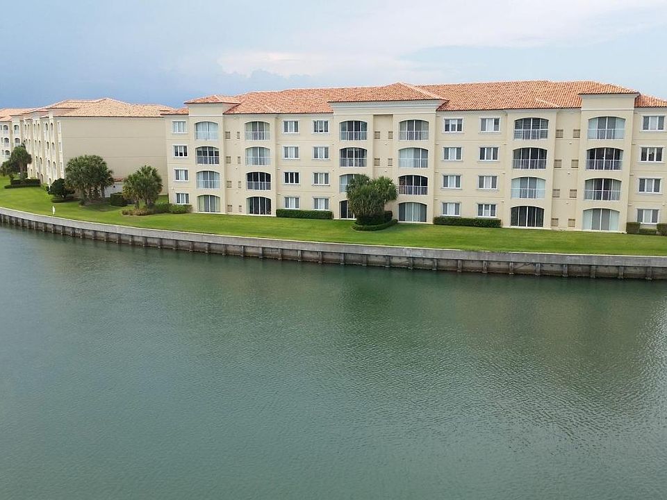 1st image of 15 Harbour Isle Dr W