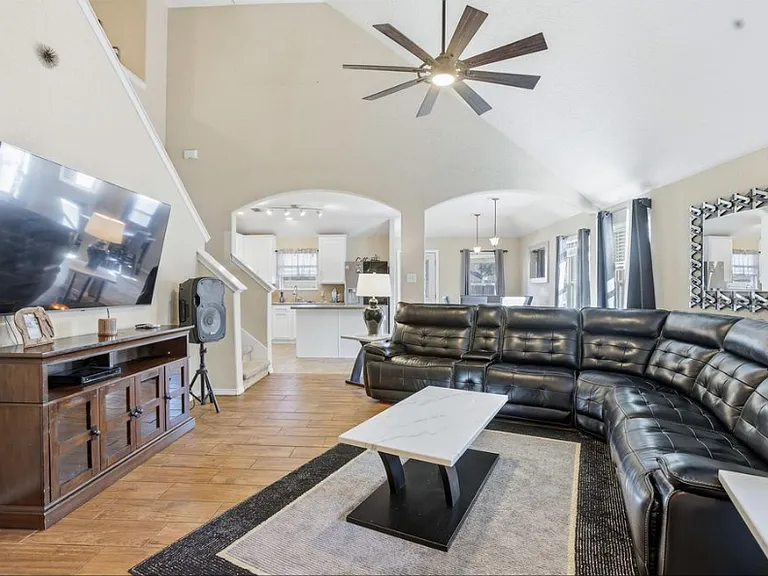 11402 Overland Trail Dr — Photo 16