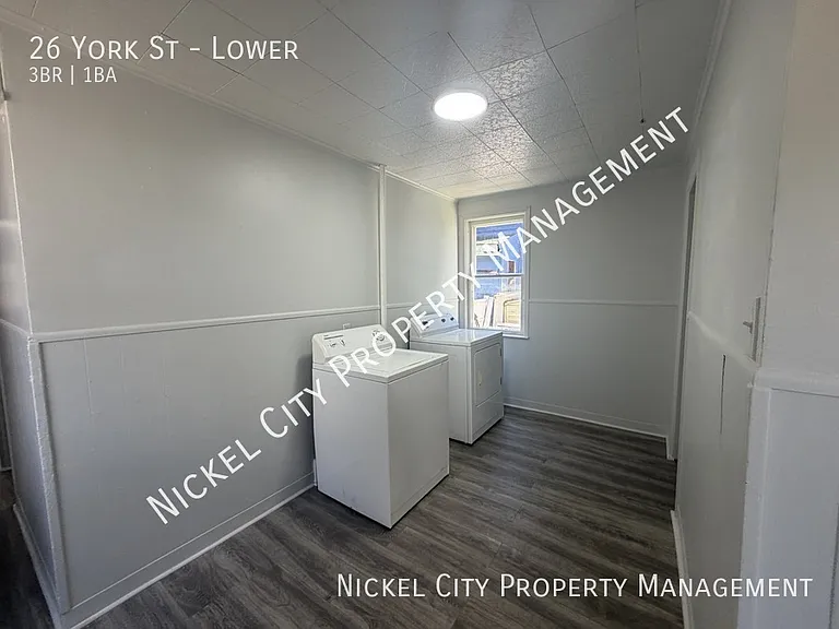 26 York St #LOWER — Photo 12