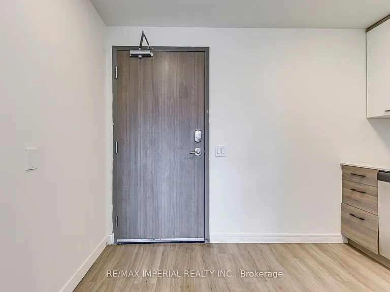 49 Walnut St S #1803 — Photo 7