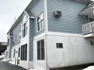11 Littles Ln APT 102, Peabody, MA 01960
