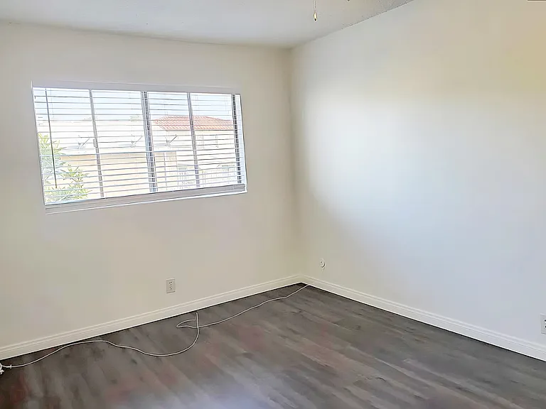 2025 Sepulveda Blvd #7 — Photo 14