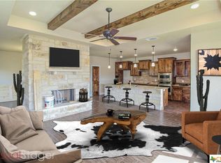 408 Jake Dr, Jarrell, TX 76537