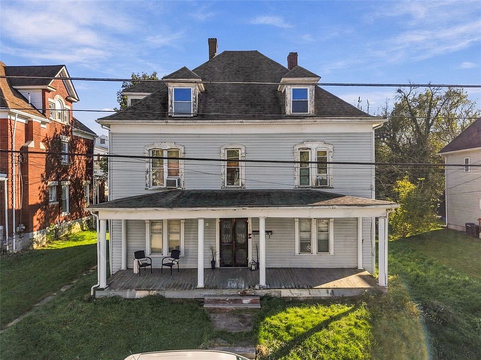 1st image of 233 W Brady St