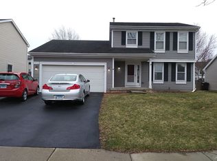 1574 Candlewood Dr, Crystal Lake, IL 60014