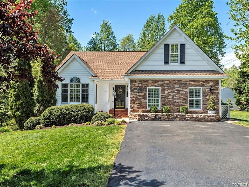 1st image of 8500 Sunningdale Ter