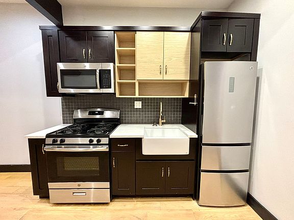 4th image of 15 Throop Ave APT 3B