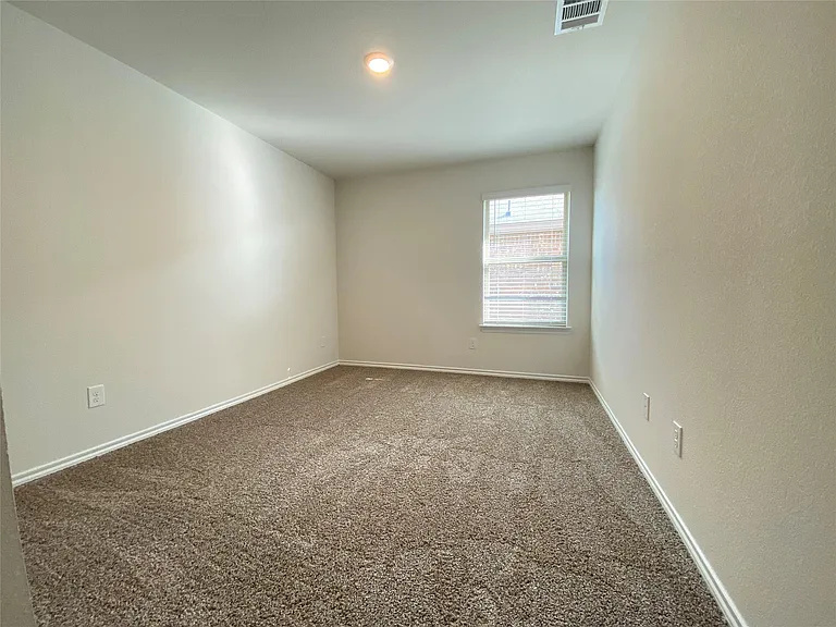 3126 Channing Dr — Photo 10