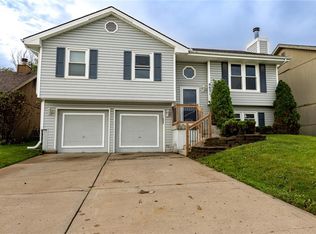 8631 NE 110th St, Kansas City, MO 64157