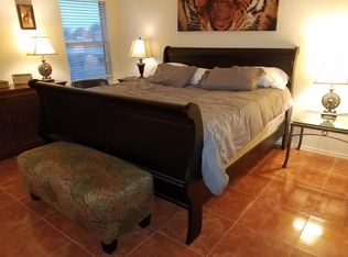 303 Richards Dr, Hutto, TX 78634